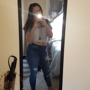 Meet your Posher, Chloe